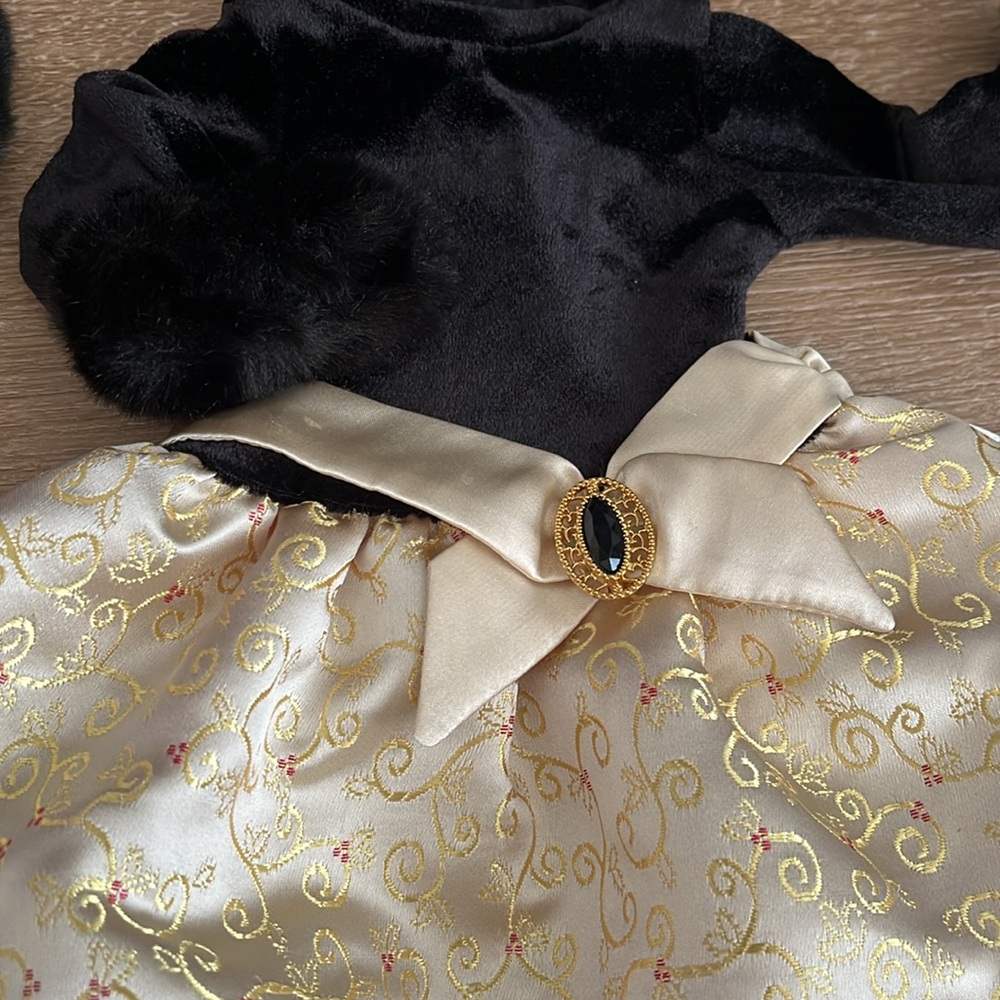 American Girl Midnight Holly Black and Gold DOLL Dress with Accessories - Picture 3 of 8